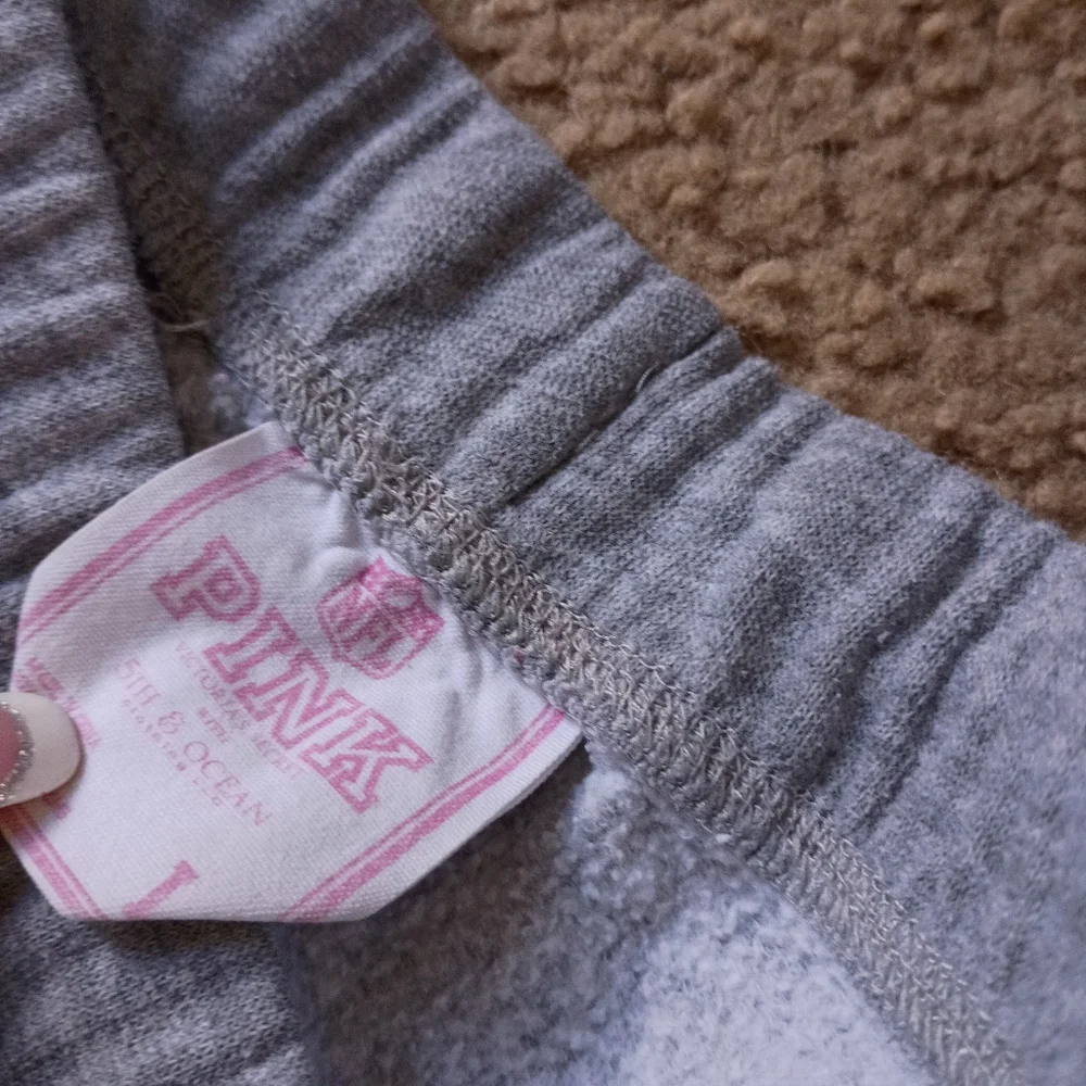 Vintage Pink Victoria Secret Cropped Sweat pants Logo Rare 2010 - Picture 9 of 10